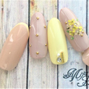 Mija Flura(ミハフルーラ) 今月のおすすめネイル